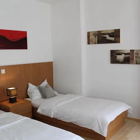 Affittacamere Steinbichler - Und Check In 24-7 Graz
