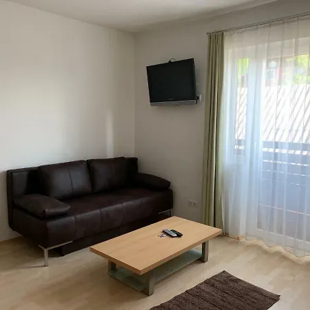 Πανσιόν Steinbichler - Und Check In 24-7 3*