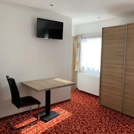 Πανσιόν Steinbichler - Und Check In 24-7 3*