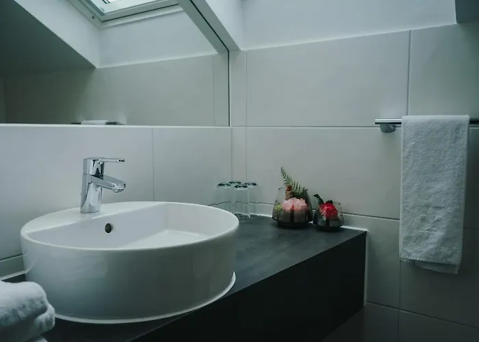 Vendégház Steinbichler - Und Check In 24-7 3*