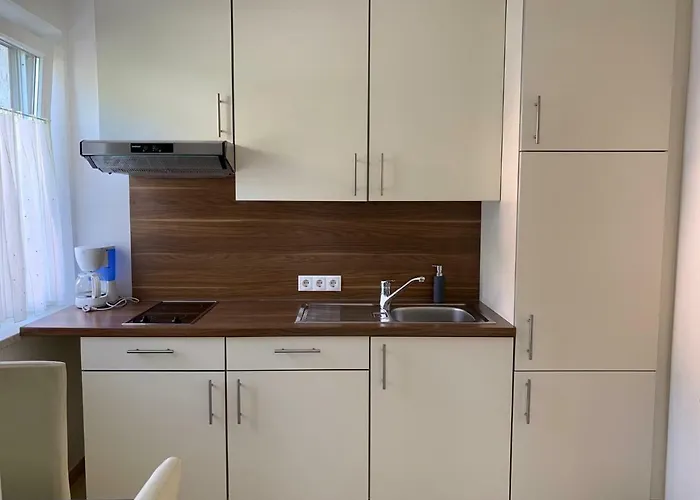 Steinbichler - Und Check In 24-7 Гостевой дом Грац